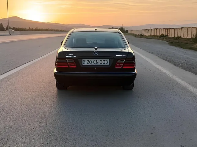 Mercedes E 280, 2.8 L, 1997 i̇l, 321 416 km, Bakı - Qiymət: 9 000 ₼ - Tunel.az