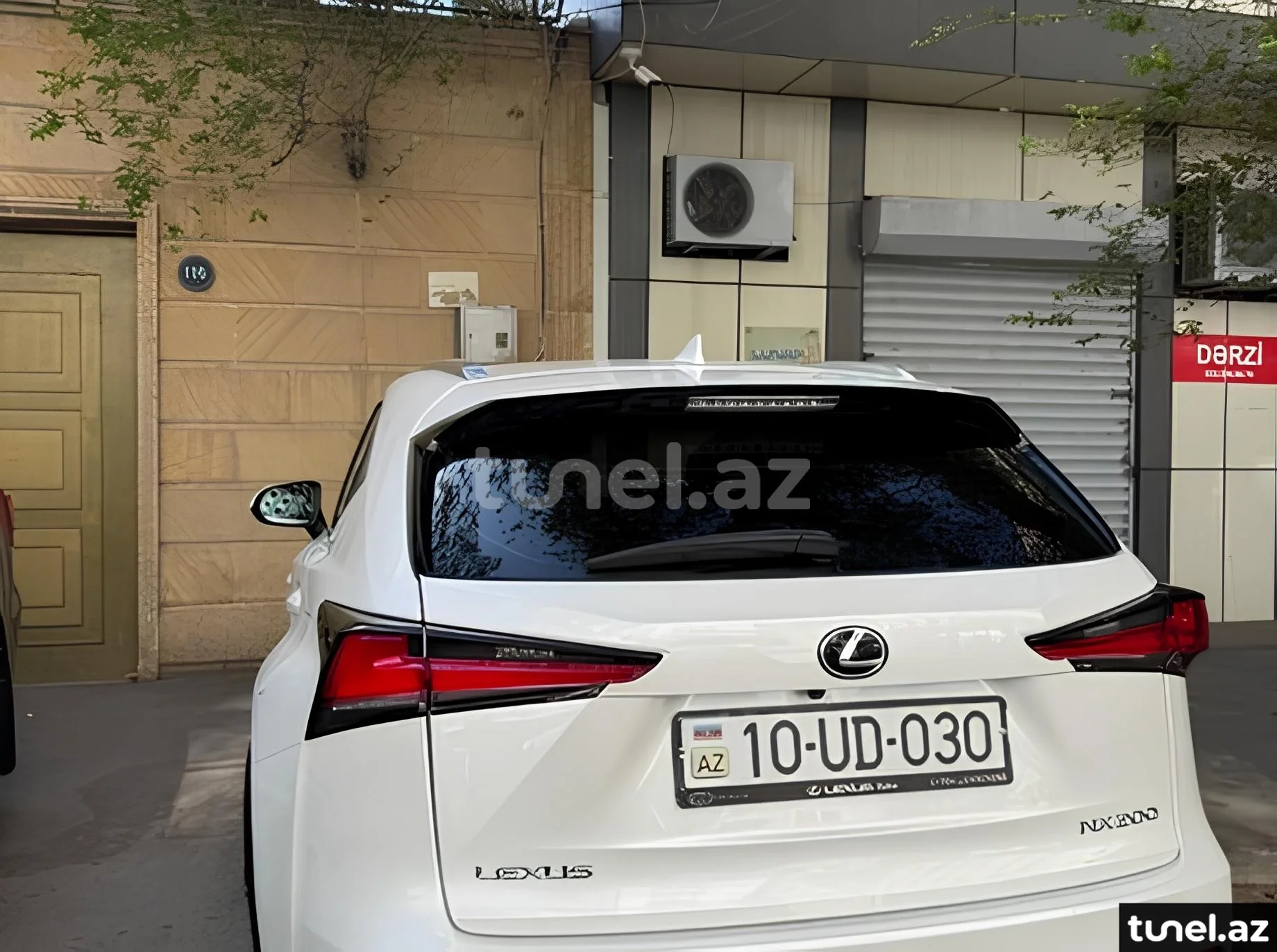Lexus NX 200 2021
