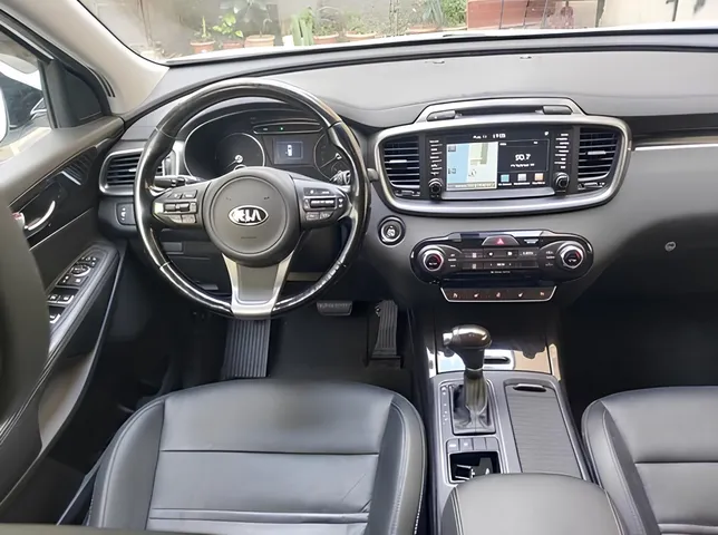Kia Sorento, 2.0 L, 2017 წელი, 235 000 km, Baku - ფასი: 33 900 ₼ - Tunel.az