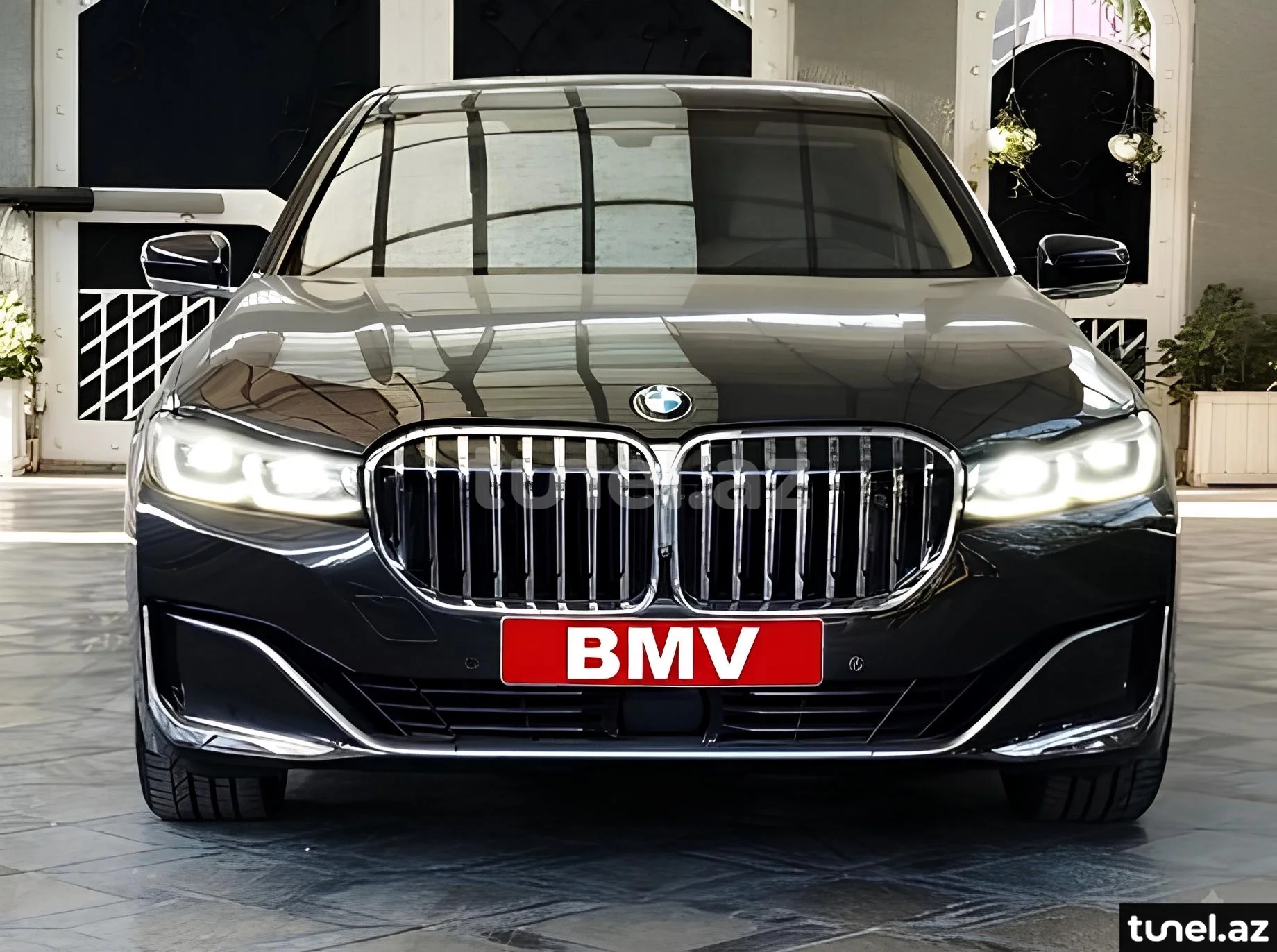 BMW 750 2020