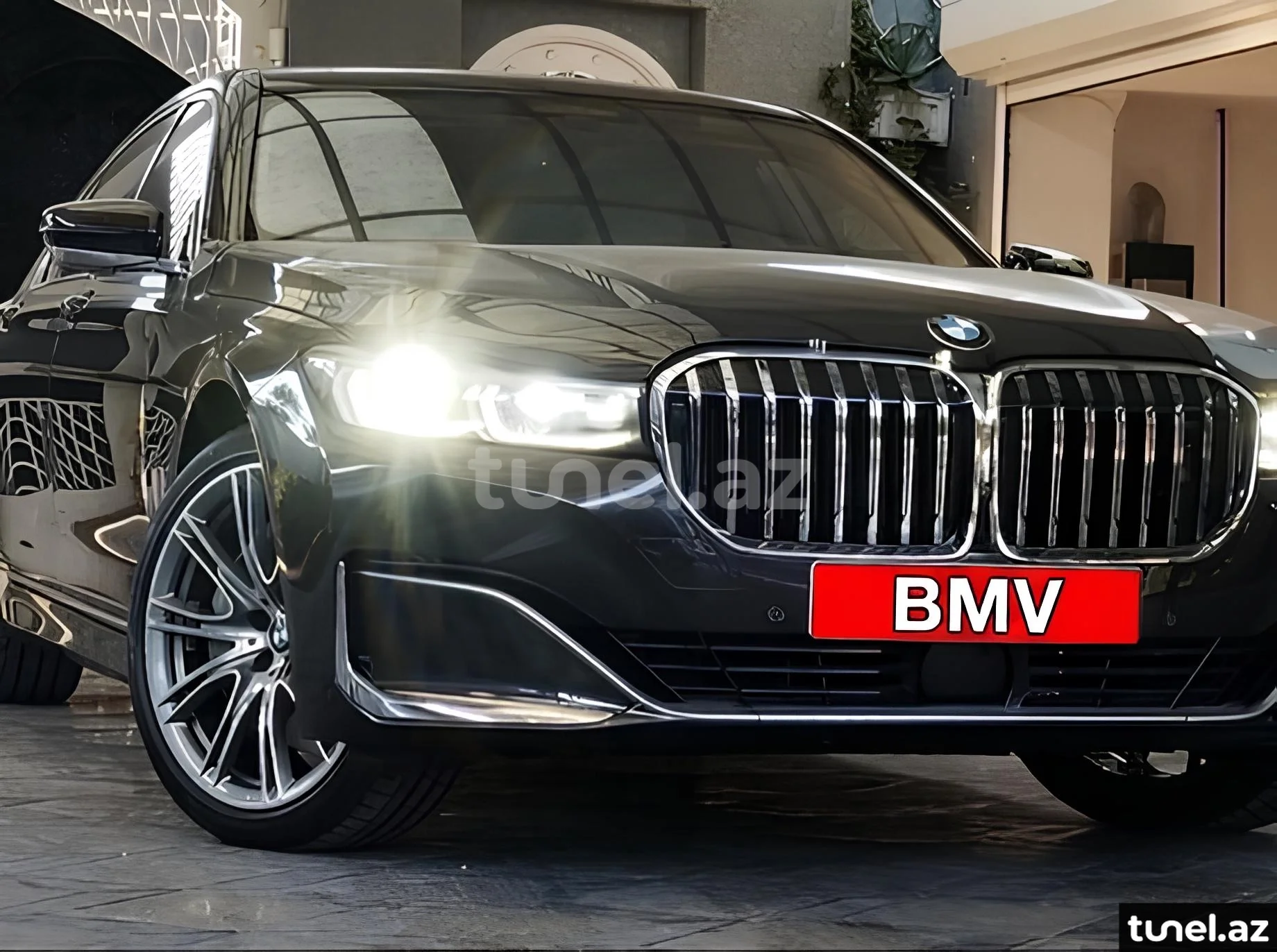 BMW 750 2020