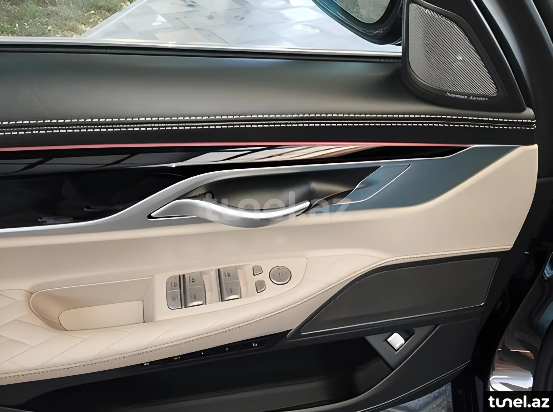 BMW 750 2020