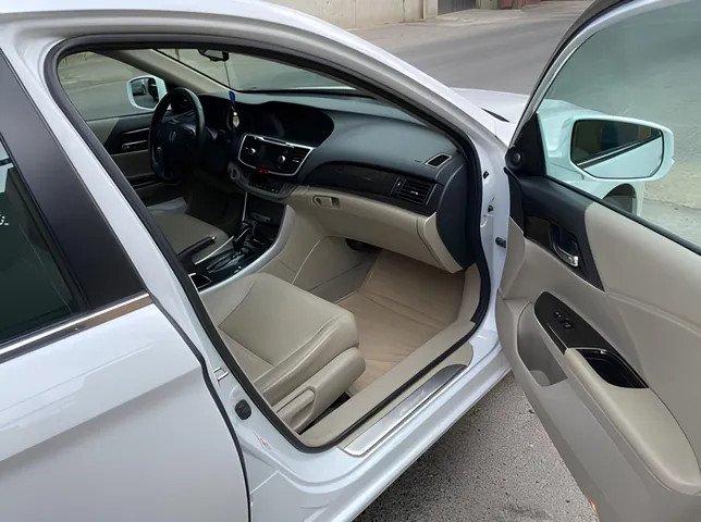 Honda Accord, 2.4 L, 2013 год, 320 000 km, Баку - Цена: 18 500 ₼ - Tunel.az