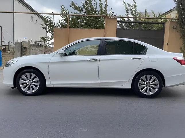 Honda Accord, 2.4 L, 2013 год, 320 000 km, Баку - Цена: 18 500 ₼ - Tunel.az