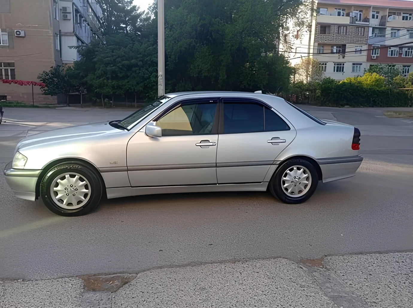 Mercedes C 180, 1.8 L, 1998 year, 303 000 km, Sumgayit - Price: 10 700 ₼ - Tunel.az