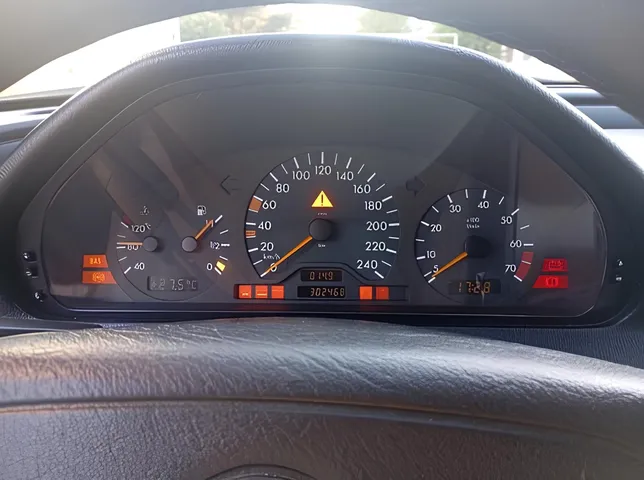 Mercedes C 180, 1.8 L, 1998 year, 303 000 km, Sumgayit - Price: 10 700 ₼ - Tunel.az
