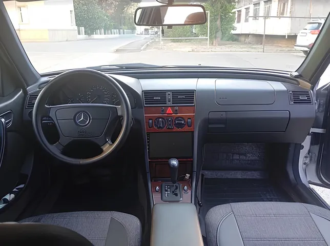 Mercedes C 180, 1.8 L, 1998 year, 303 000 km, Sumgayit - Price: 10 700 ₼ - Tunel.az