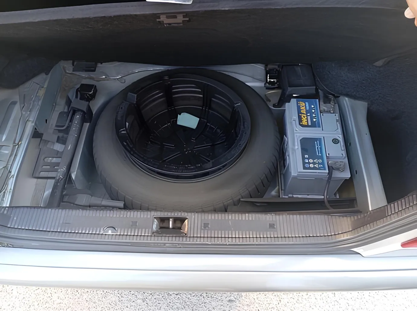 Mercedes C 180, 1.8 L, 1998 year, 303 000 km, Sumgayit - Price: 10 700 ₼ - Tunel.az