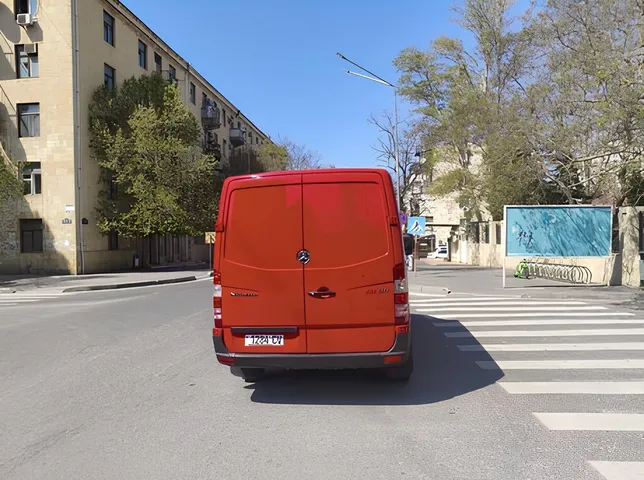 Mercedes Sprinter 316, 2.2 L, 2008 i̇l, 208 000 km, Bakı - Qiymət: 24 700 ₼ - Tunel.az