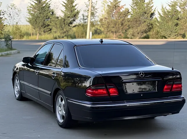 Mercedes E 320, 3.2 L, 2000 год, 458 809 km, Евлах - Цена: 13 899 ₼ - Tunel.az