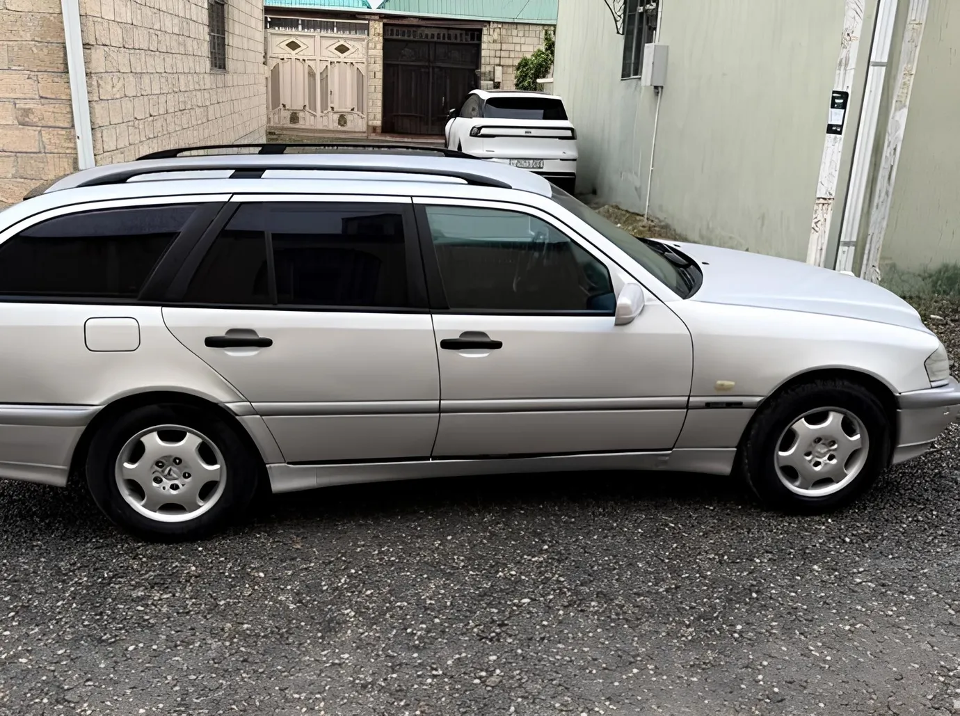 Mercedes C 220, 2.2 L, 2000 año, 234 000 km, Ganja - Precio: 12 000 ₼ - Tunel.az