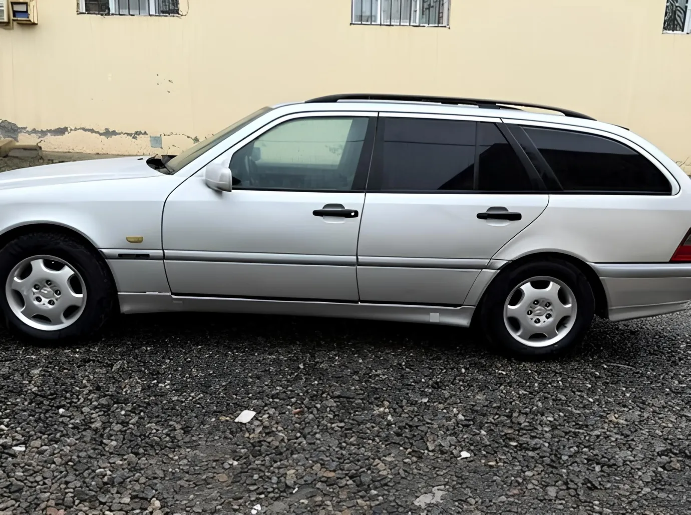 Mercedes C 220, 2.2 L, 2000 año, 234 000 km, Ganja - Precio: 12 000 ₼ - Tunel.az