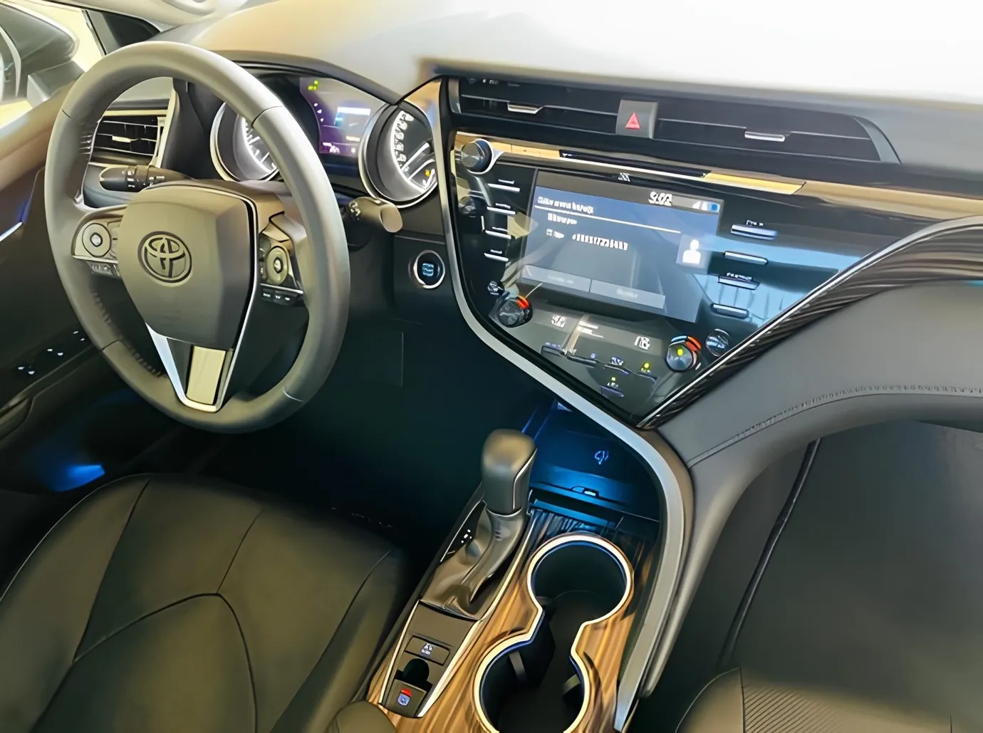 Toyota Camry, 2.5 L, 2021 год, 97 000 km, Баку - Цена: 46 500 ₼ - Tunel.az