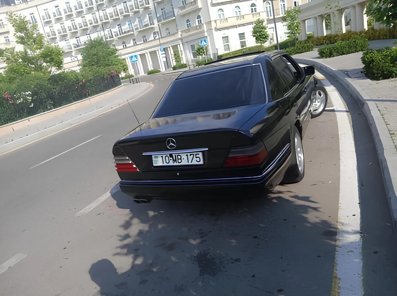 Mercedes 200, 2.0 L, 1995 i̇l, 295 600 km, Bakı - Qiymət: 7 800 ₼ - Tunel.az