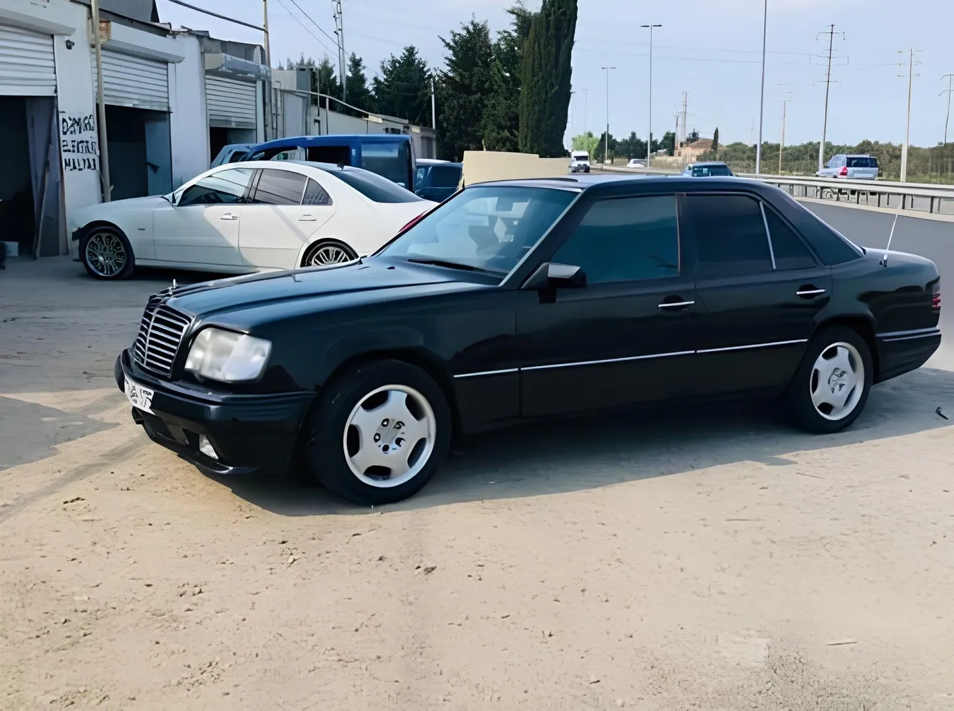 Mercedes 200, 2.0 L, 1995 i̇l, 295 600 km, Bakı - Qiymət: 7 800 ₼ - Tunel.az
