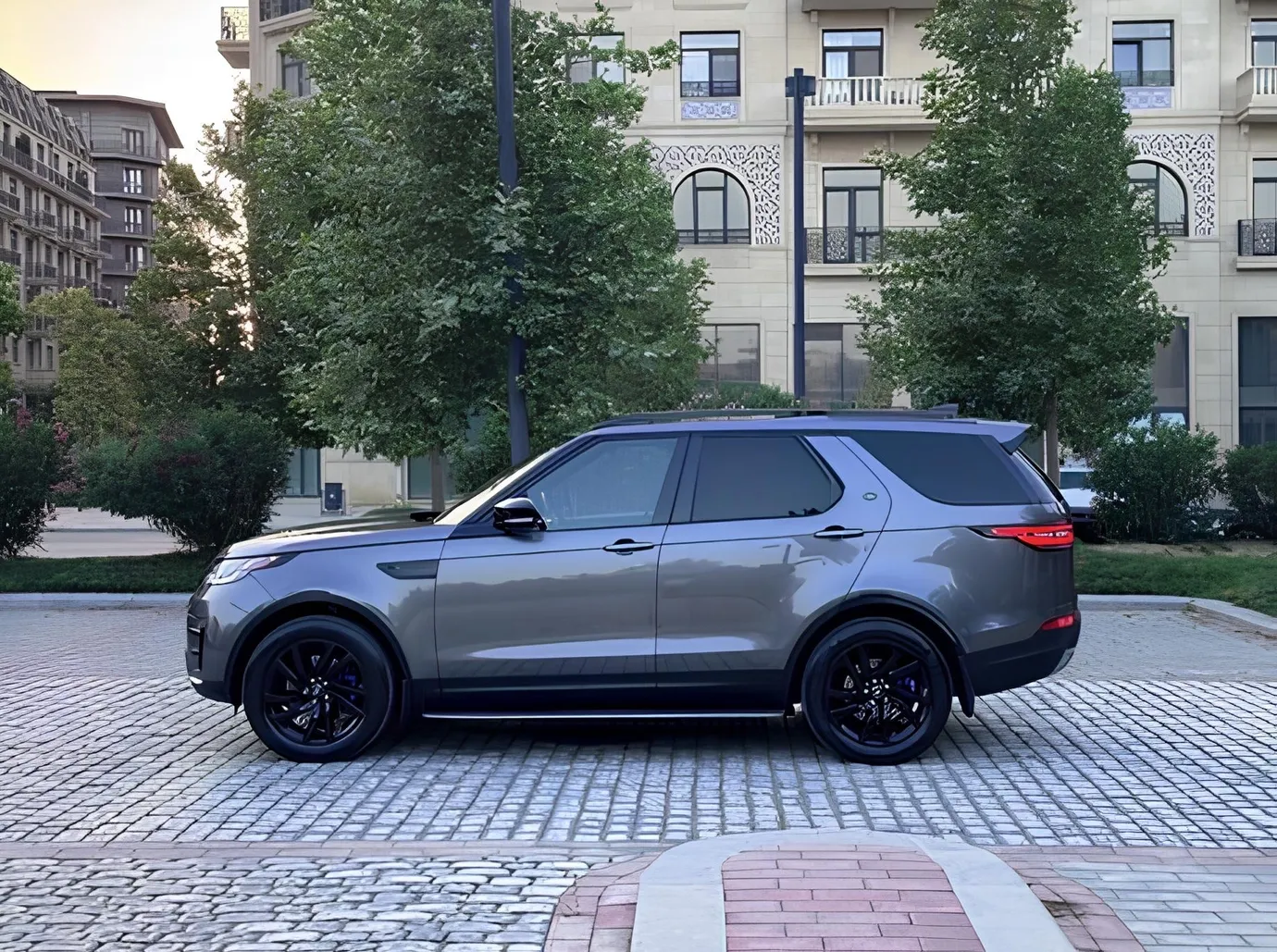 Land Rover Discovery, 3.0 L, 2018 год, 120 000 km, Баку - Цена: 54 400 ₼ - Tunel.az