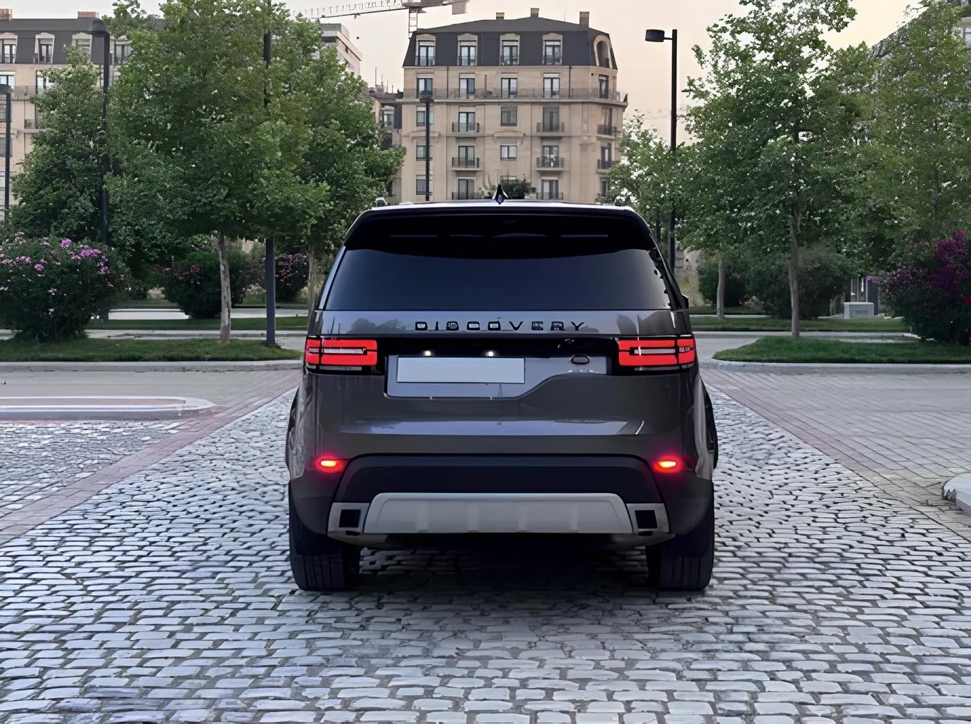 Land Rover Discovery, 3.0 L, 2018 год, 120 000 km, Баку - Цена: 54 400 ₼ - Tunel.az