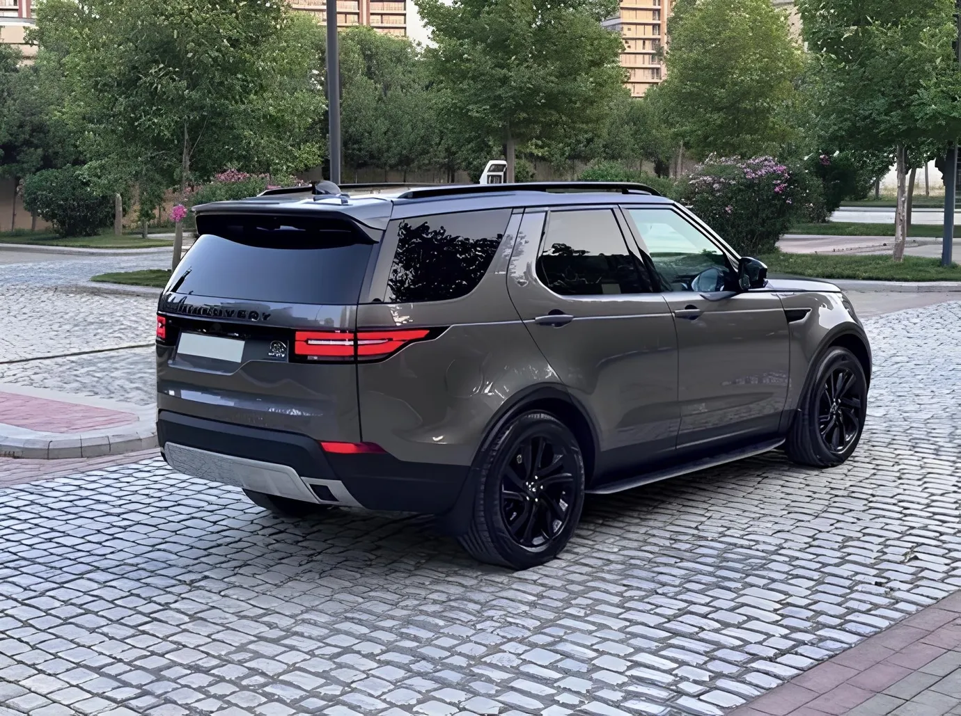 Land Rover Discovery, 3.0 L, 2018 год, 120 000 km, Баку - Цена: 54 400 ₼ - Tunel.az