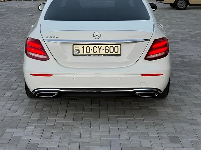 Mercedes E 220 d, 2.0 L, 2018 год, 79 526 km, Баку - Цена: 51 000 ₼ - Tunel.az
