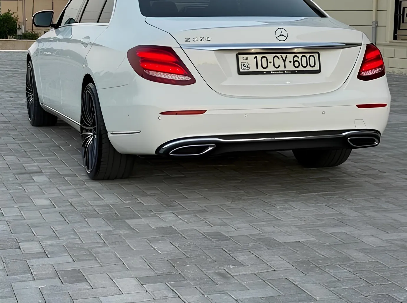 Mercedes E 220 d, 2.0 L, 2018 год, 79 526 km, Баку - Цена: 51 000 ₼ - Tunel.az