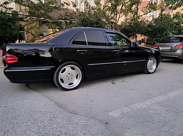 Mercedes E 220, 2.2 L, 1998 year, 768 000 km, Sumgayit - Price: 10 800 ₼ - Tunel.az