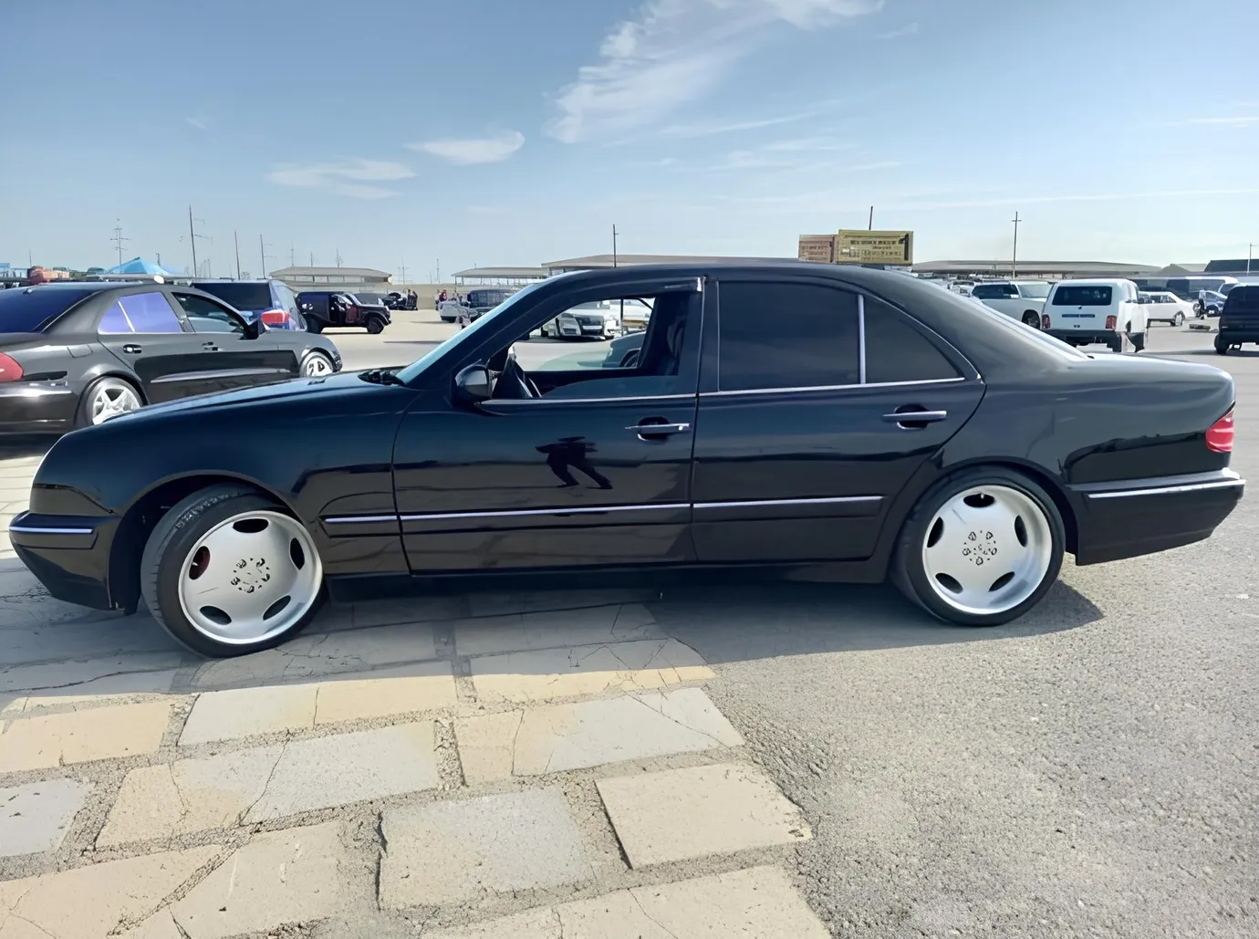 Mercedes E 220, 2.2 L, 1998 year, 768 000 km, Sumgayit - Price: 10 800 ₼ - Tunel.az