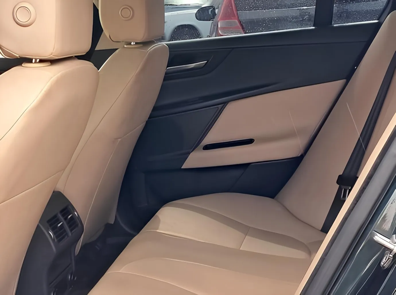 Jaguar XE, 2.0 L, 2017 год, 234 351 km, Баку - Цена: 26 500 ₼ - Tunel.az