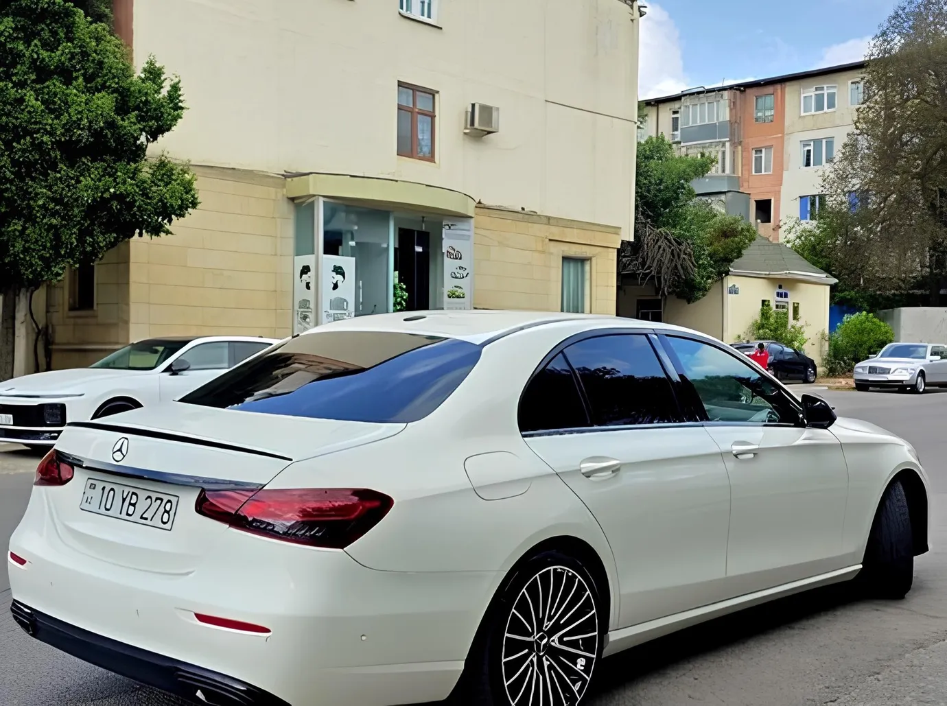 Mercedes E 200 d, 1.6 L, 2020 год, 238 000 km, Баку - Цена: 48 000 ₼ - Tunel.az