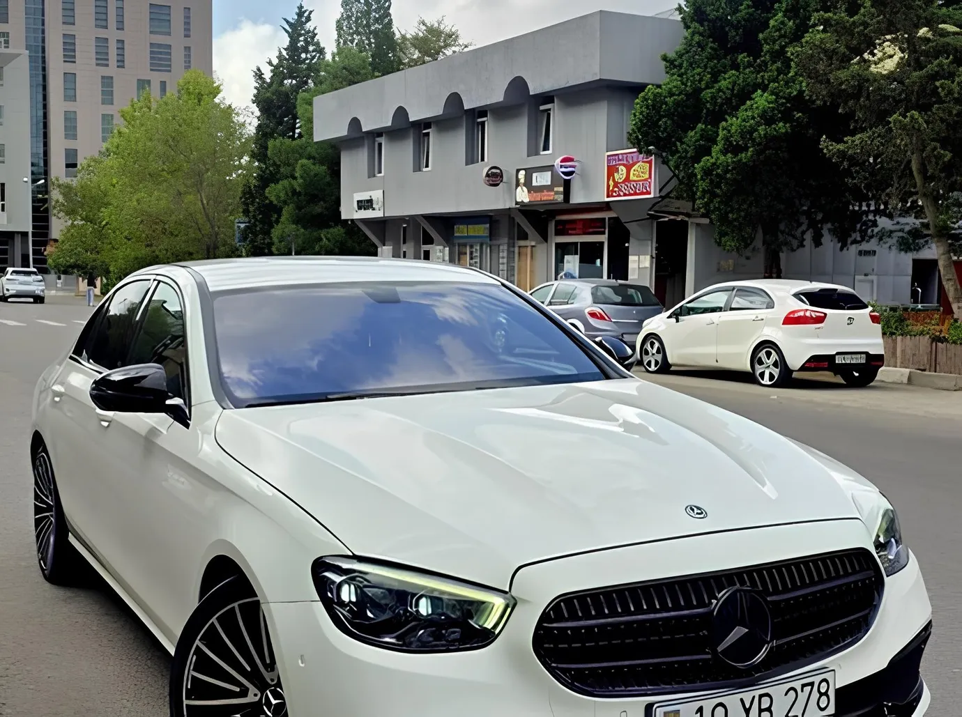 Mercedes E 200 d, 1.6 L, 2020 год, 238 000 km, Баку - Цена: 48 000 ₼ - Tunel.az