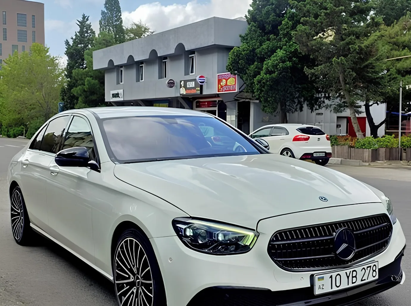 Mercedes E 200 d, 1.6 L, 2020 год, 238 000 km, Баку - Цена: 48 000 ₼ - Tunel.az