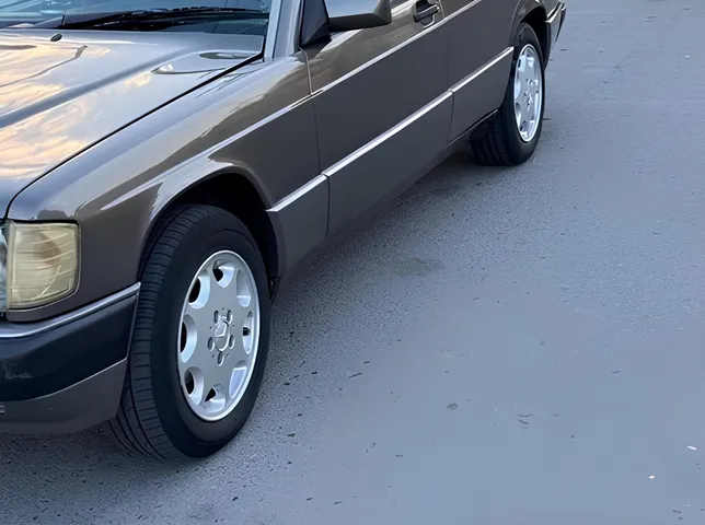 Mercedes 190, 2.3 L, 1992 წელი, 256 000 km, Sabirabad - ფასი: 4 500 ₼ - Tunel.az