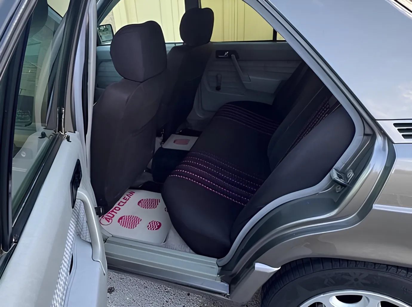 Mercedes 190, 2.3 L, 1992 წელი, 256 000 km, Sabirabad - ფასი: 4 500 ₼ - Tunel.az