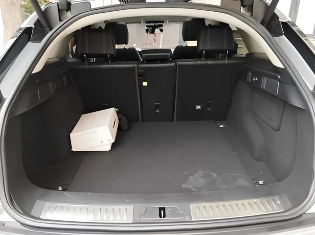 Land Rover RR Velar, 2.0 L, 2019 yil, 95 000 km, Baku - Narxi: 59 000 ₼ - Tunel.az