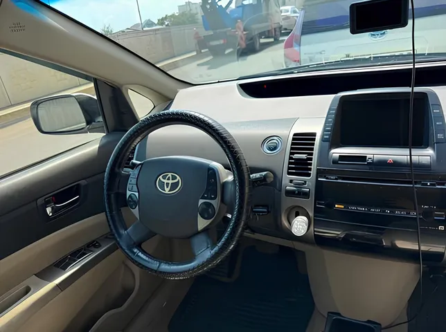 Toyota Prius, 1.5 L, 2008 წელი, 198 000 km, Baku - ფასი: 14 500 ₼ - Tunel.az