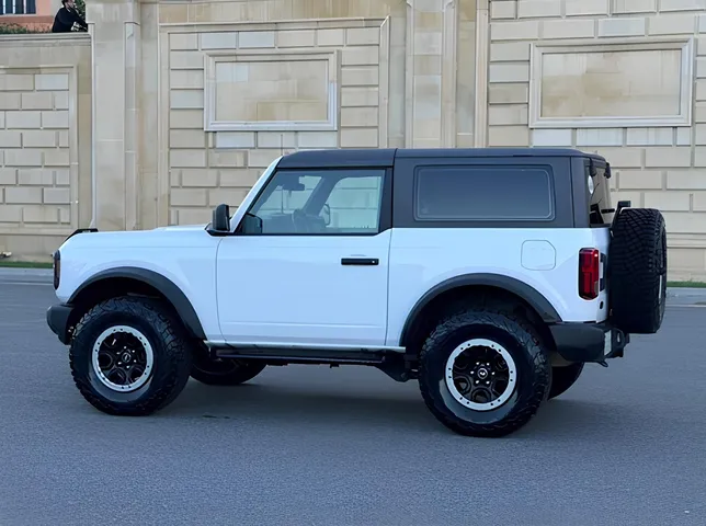 Ford Bronco, 2.3 L, 2022 год, 110 000 km, Баку - Цена: 58 000 ₼ - Tunel.az