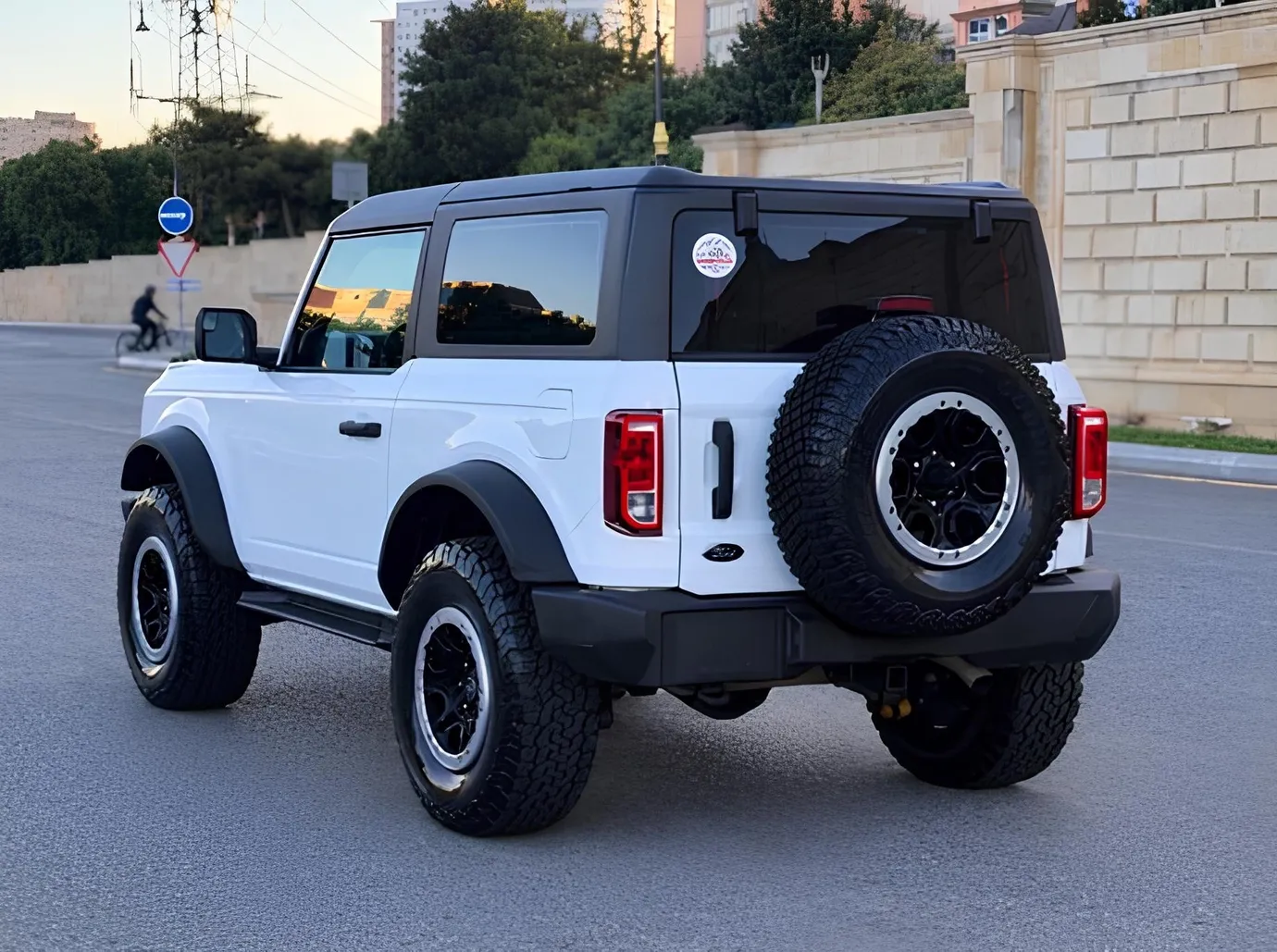 Ford Bronco, 2.3 L, 2022 год, 110 000 km, Баку - Цена: 58 000 ₼ - Tunel.az