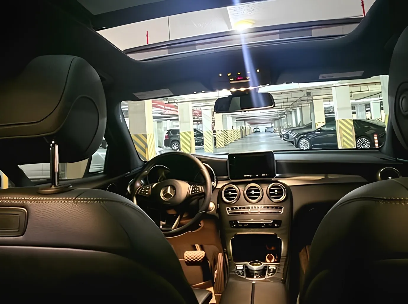 Mercedes GLC 300, 2.0 L, 2018 year, 144 000 km, Baku - Price: 39 800 ₼ - Tunel.az