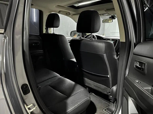 Mitsubishi Outlander, 2.4 L, 2017 год, 185 000 km, Баку - Цена: 30 000 ₼ - Tunel.az