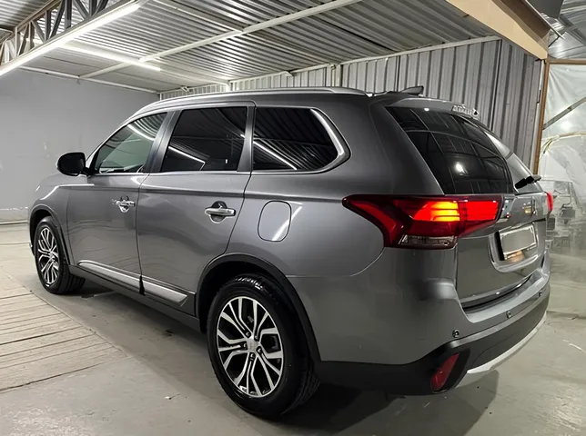 Mitsubishi Outlander, 2.4 L, 2017 год, 185 000 km, Баку - Цена: 30 000 ₼ - Tunel.az