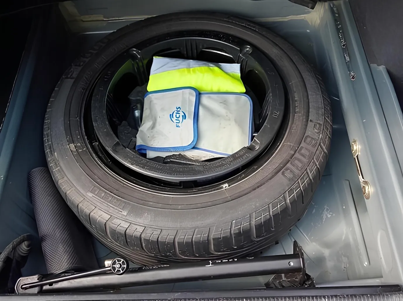Mercedes E 220, 2.2 L, 2000 i̇l, 300 000 km, Cəlilabad - Qiymət: 15 300 ₼ - Tunel.az
