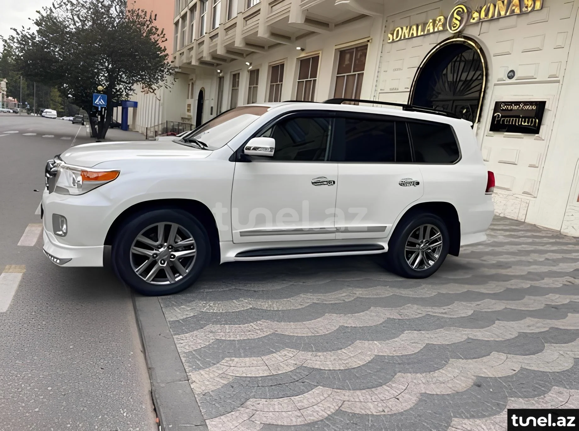 Toyota Land Cruiser 2013