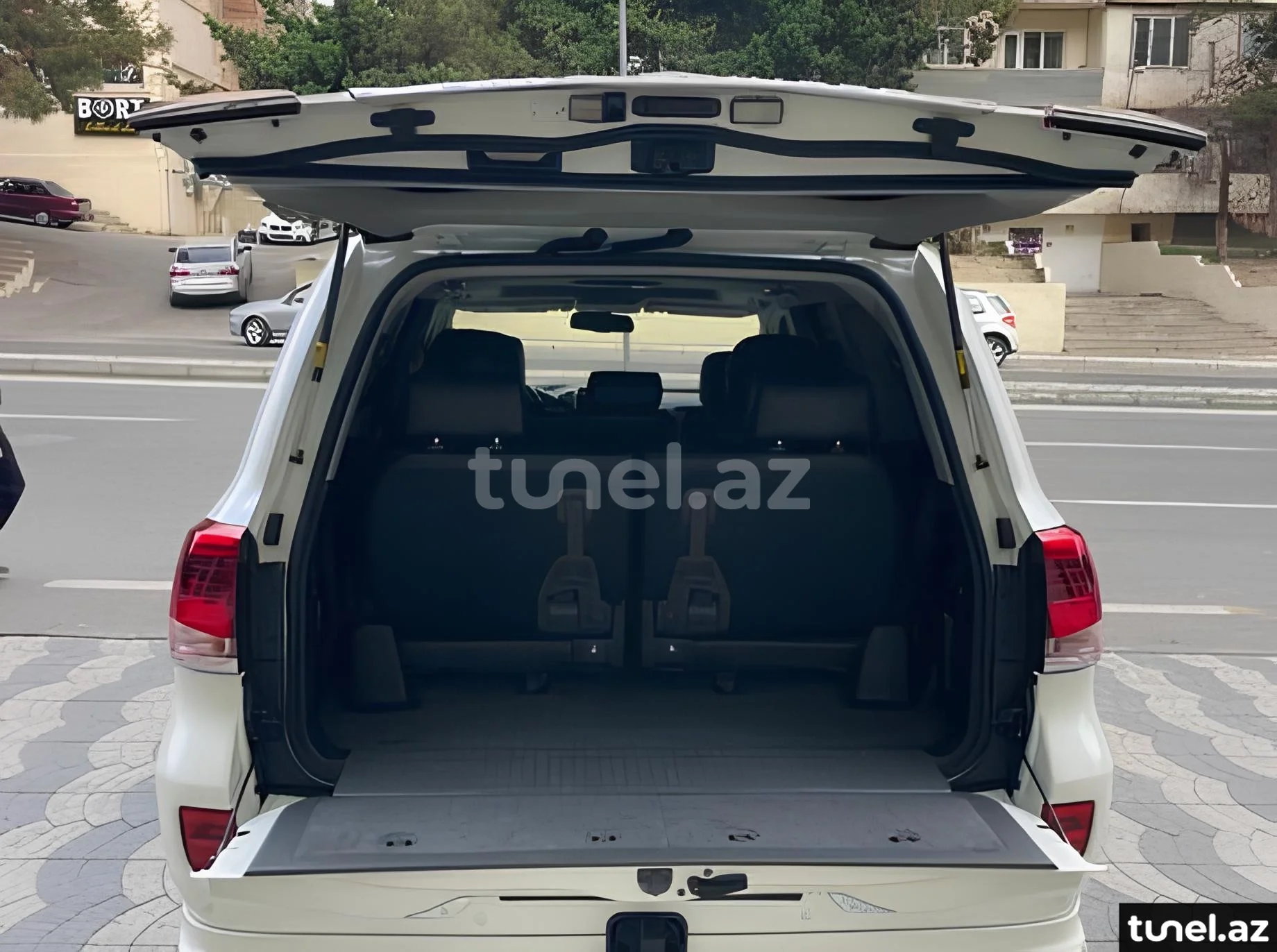 Toyota Land Cruiser 2013