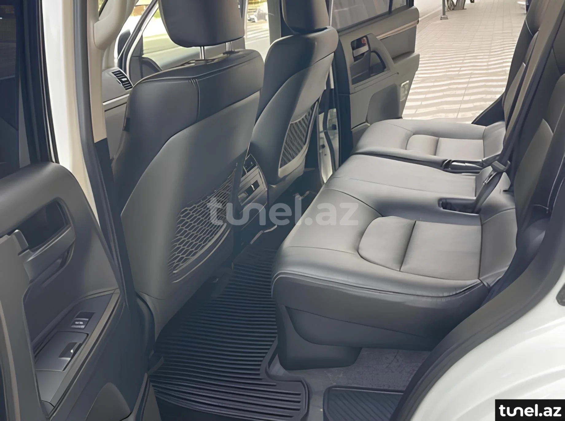 Toyota Land Cruiser 2013