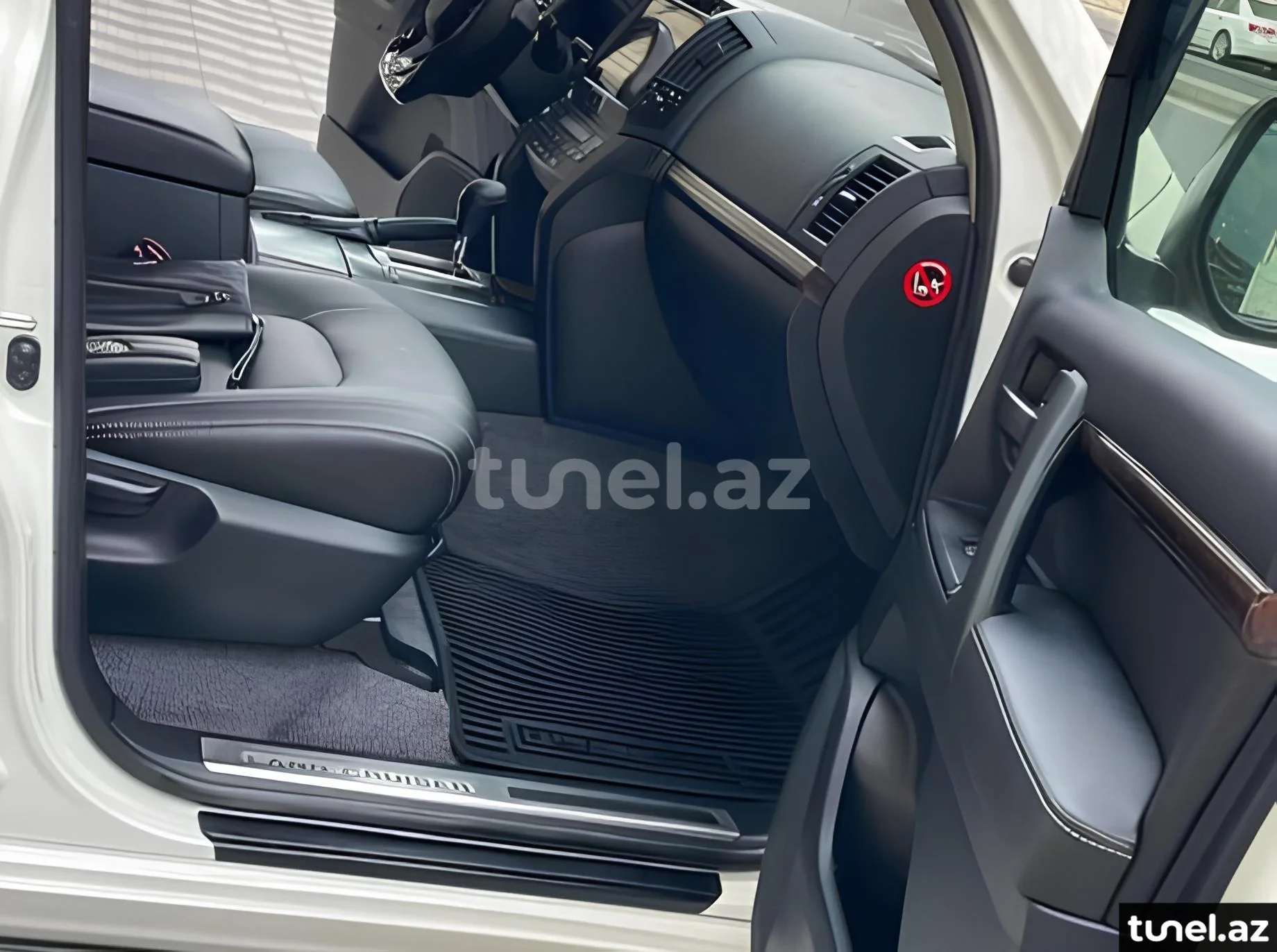 Toyota Land Cruiser 2013