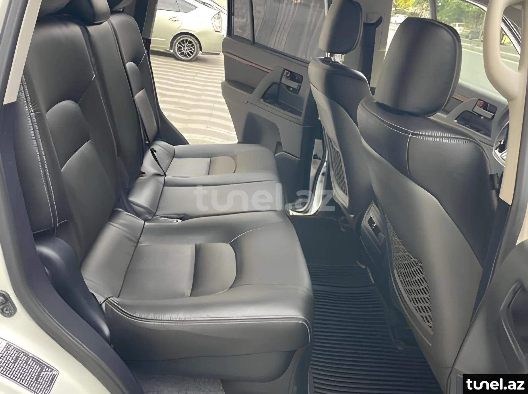 Toyota Land Cruiser 2013