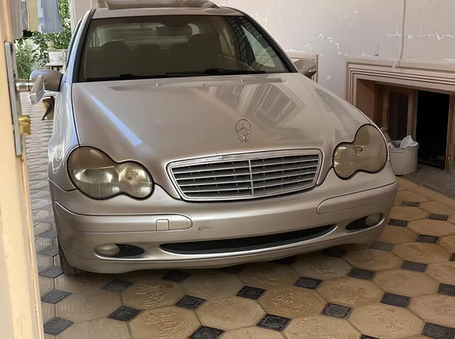 Mercedes C 200, 2.0 L, 2001 year, 525 000 km, Ganja - Price: 8 000 ₼ - Tunel.az