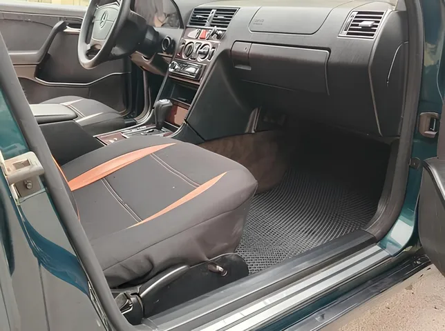Mercedes C 200, 2.0 L, 1997 year, 300 000 km, Baku - Price: 9 200 ₼ - Tunel.az