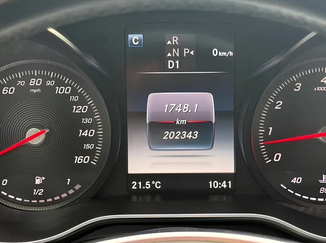 Mercedes C 300, 2.0 L, 2016 жазыңыз жыл, 202 000 km, Baku - Бағасы: 34 500 ₼ - Tunel.az