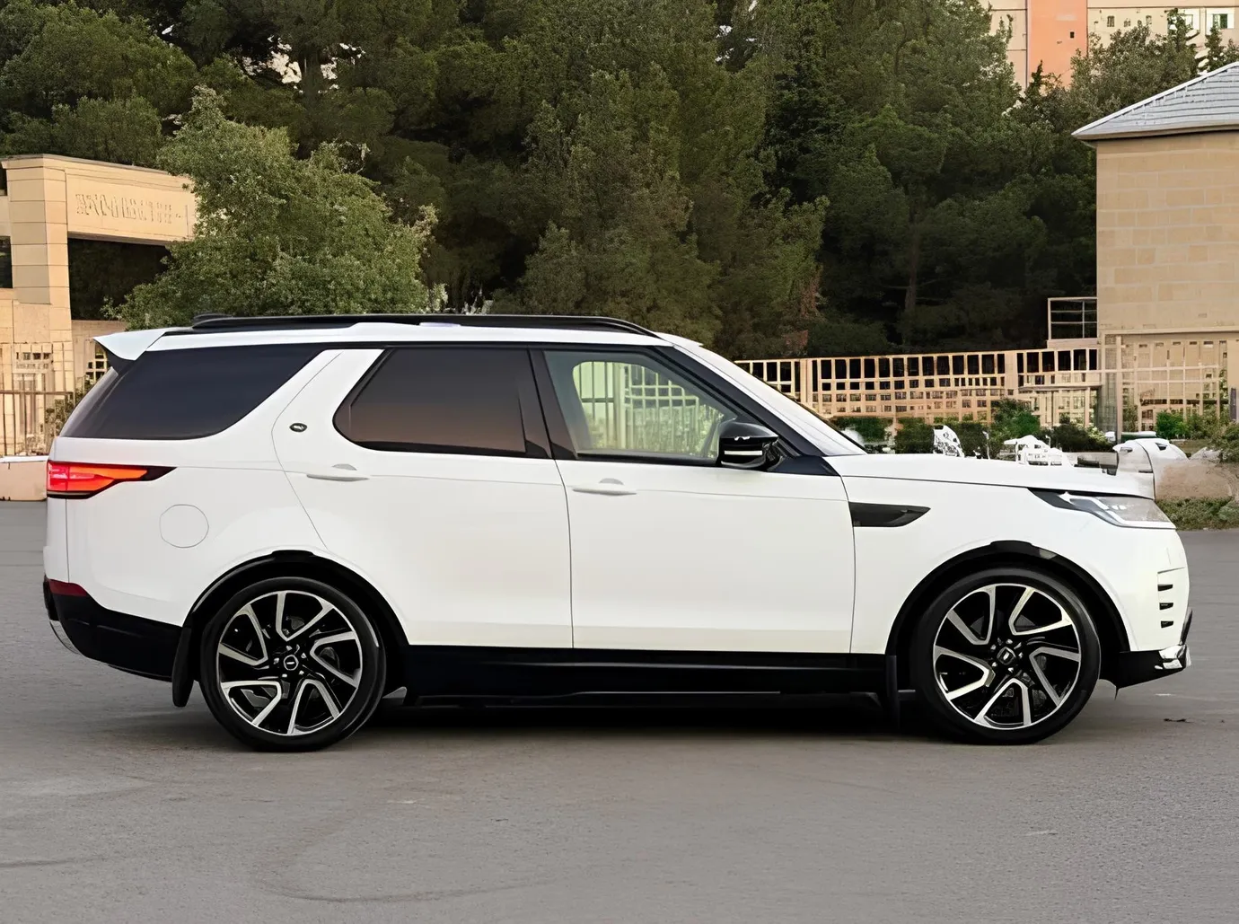 Land Rover Discovery, 3.0 L, 2017 год, 123 000 km, Баку - Цена: 45 900 ₼ - Tunel.az