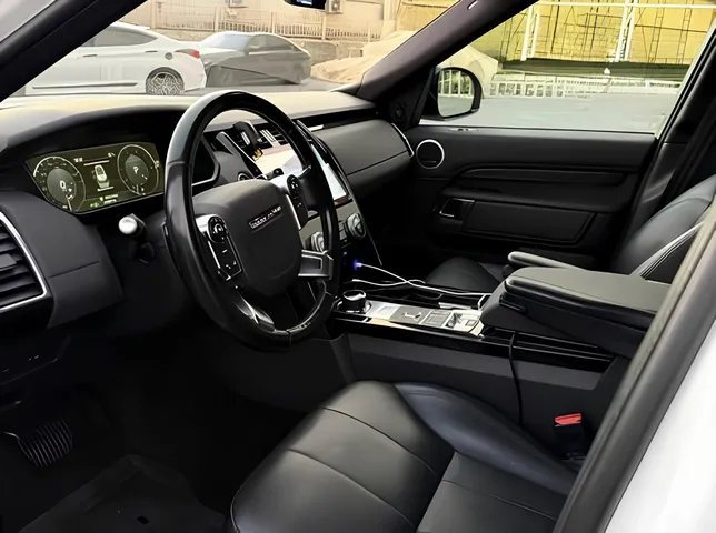 Land Rover Discovery, 3.0 L, 2017 год, 123 000 km, Баку - Цена: 45 900 ₼ - Tunel.az